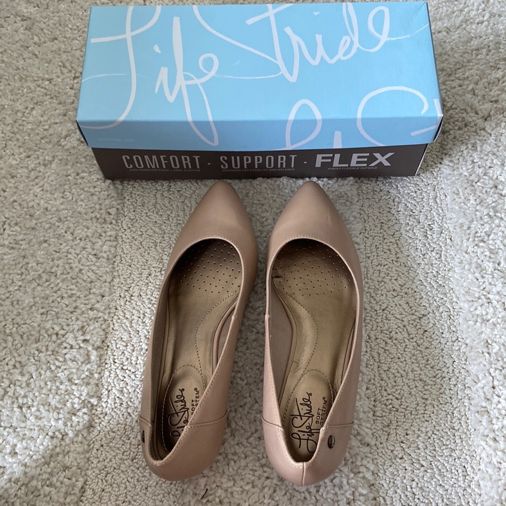 Life Stride | Size 7.5 | Women's Nude Wedge Heel Closed Pointed Toe with Box